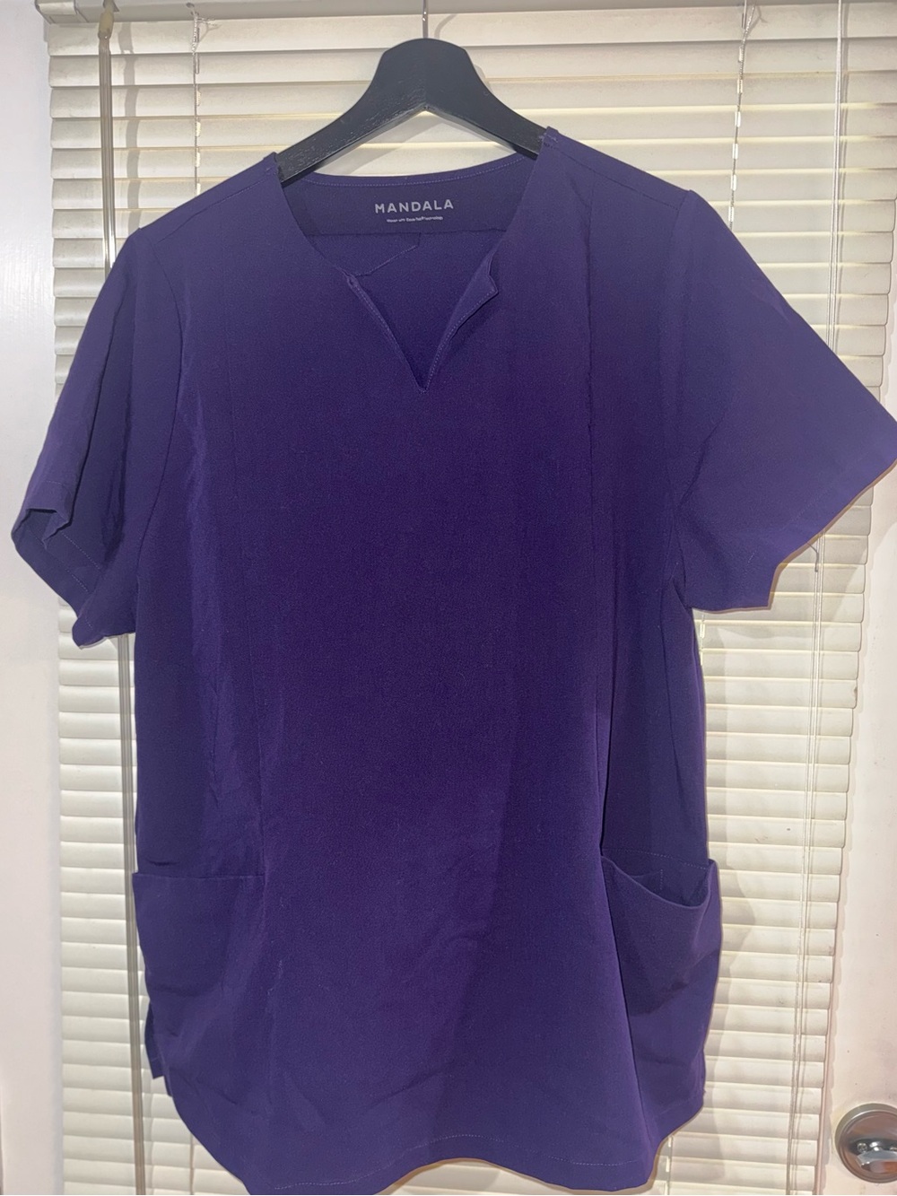 Mandala Women’s Scrub set XL with PXL jogger pants
